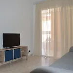 Karola 3c With Pool بينايدورم